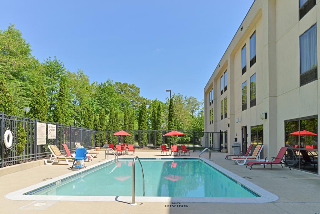 Photo of Hampton Inn Laurel Outdoor Pool